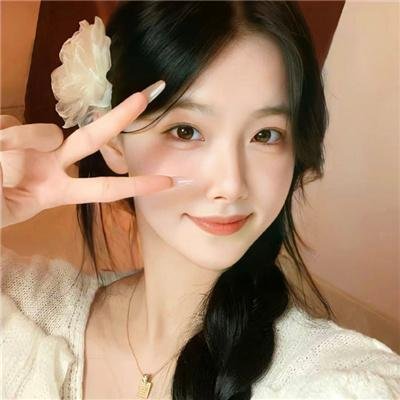战火中的花蕾